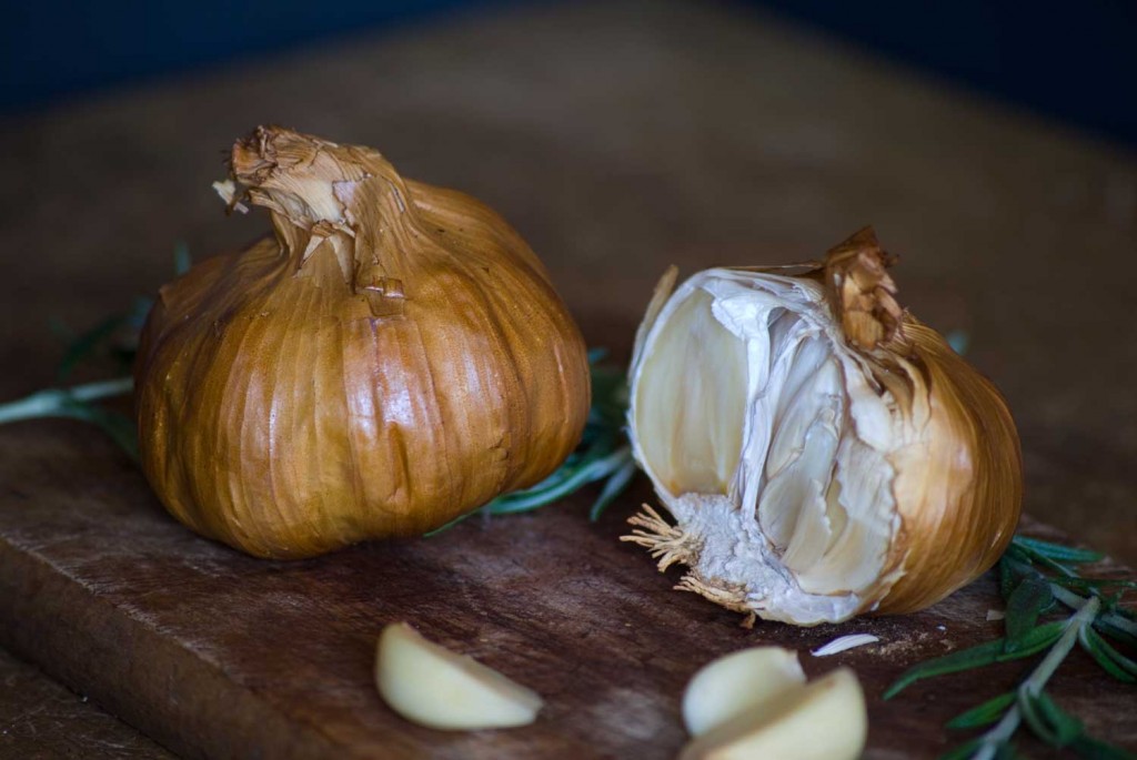 Smoked garlic & rosemary bread - Juanita - MasterChef